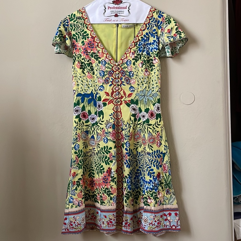 NWT Alice + Olivia Yellow Floral Mini Dress - Picture 4 of 7